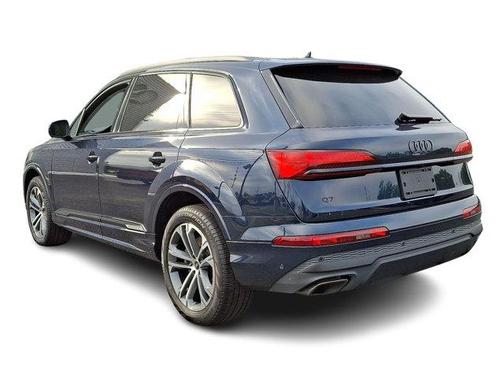 2025 Audi Q7 45 Premium Plus
