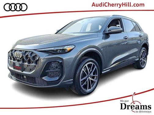 Daytona Gray Metallic 2026 Audi Q5 PLUS