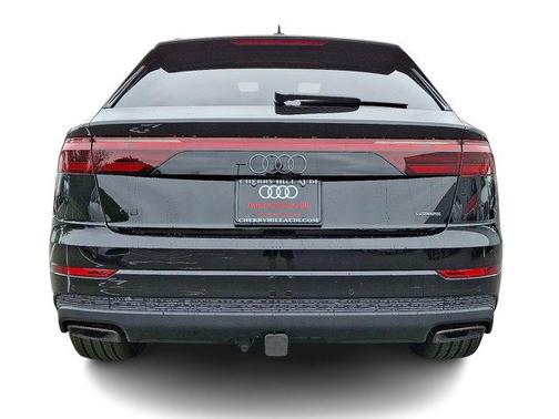 2025 Audi Q8 Premium