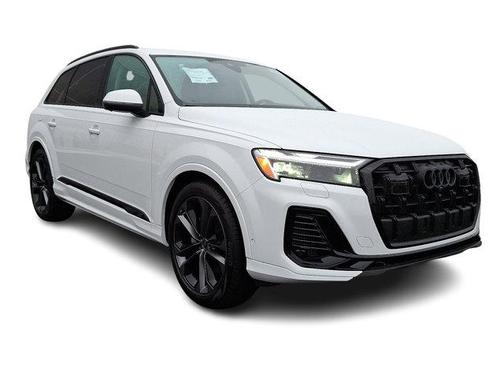 2025 Audi Q7 55 Premium Plus