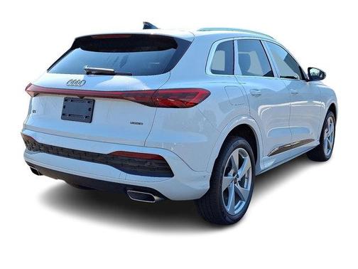 2025 Audi Q5 2.0T quattro Premium