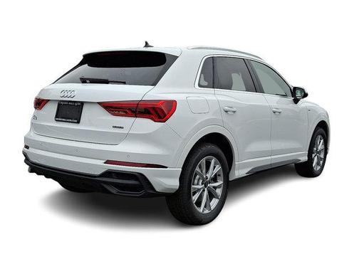 2025 Audi Q3 45 S line Premium