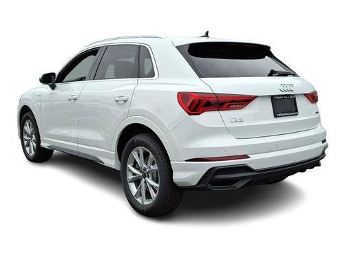 2025 Audi Q3 45 S line Premium
