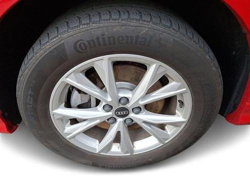 2022 Audi Q3 45 S line Premium