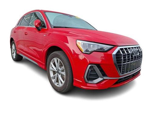2022 Audi Q3 45 S line Premium