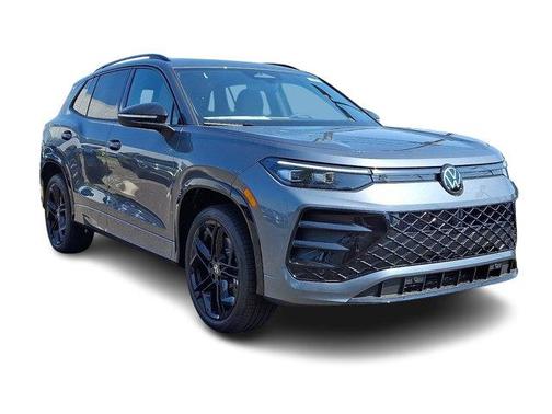 2025 Volkswagen Tiguan 2.0T SE R-Line Black