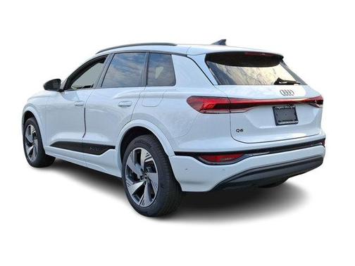 2025 Audi Q6 e-tron Premium