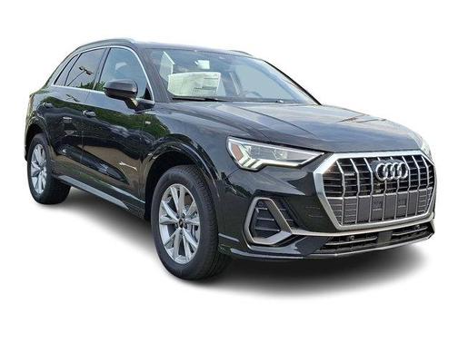 2025 Audi Q3 45 S line Premium