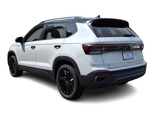 2025 Volkswagen Taos 1.5T SE Black