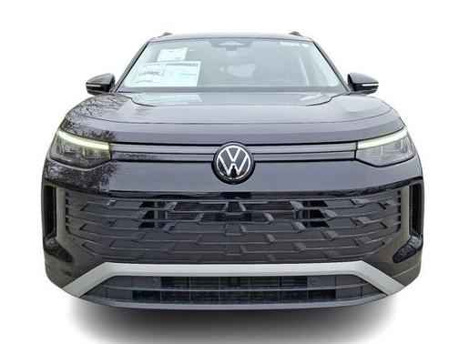 Deep Black Pearl Effect 2026 Volkswagen Tiguan 2.0T S