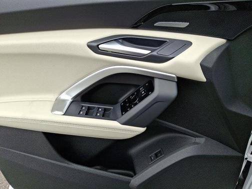 2025 Audi Q5 2.0T quattro Premium