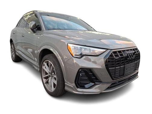 2022 Audi Q3 45 S line Premium