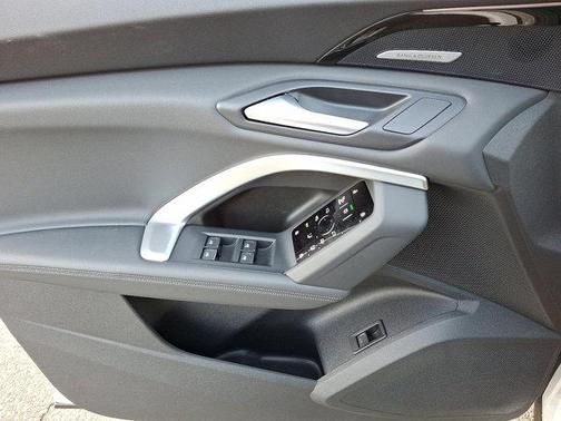 2025 Audi Q5 2.0T quattro Premium