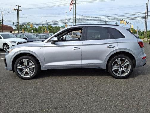 2025 Audi Q5 45 S line quattro Premium