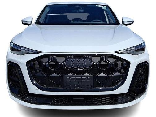 Glacier White Metallic 2026 Audi Q5 Sportback PLUS