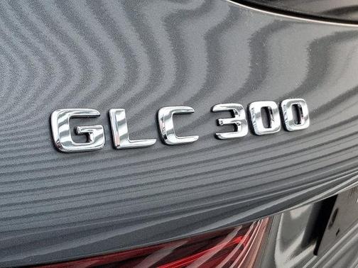 2022 Mercedes-Benz GLC 300 Base 4MATIC