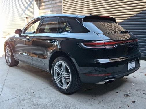 2021 Porsche Macan Base