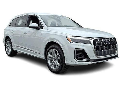 2025 Audi Q7 55 Premium Plus