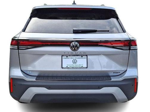 2025 Volkswagen Tiguan 2.0T SE