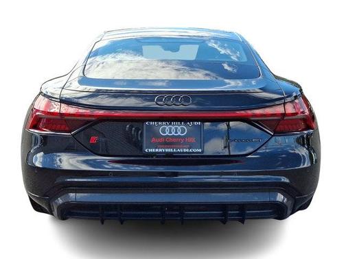 2022 Audi RS e-tron GT Base