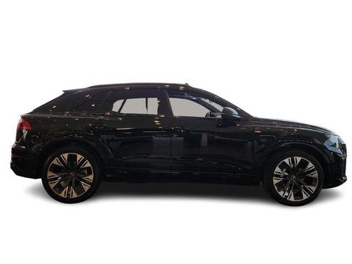 2026 Audi Q8 Prestige