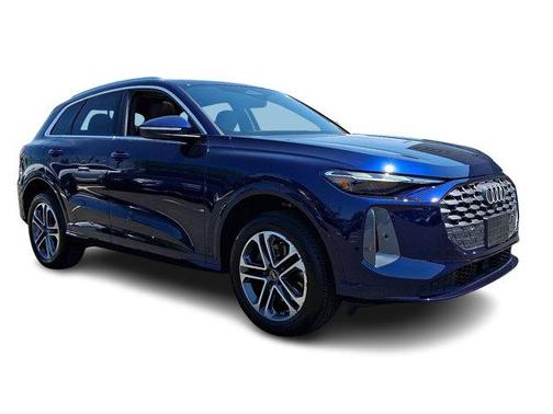 Navarra Blue Metallic 2025 Audi Q5 2.0T quattro Premium