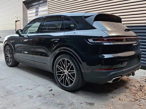 Black Metallic 2025 Porsche Cayenne AWD