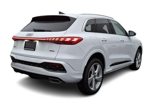 2025 Audi Q5 2.0T quattro Premium