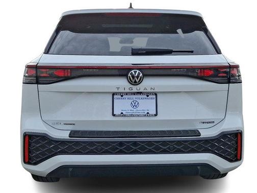 2026 Volkswagen Tiguan 2.0T SEL