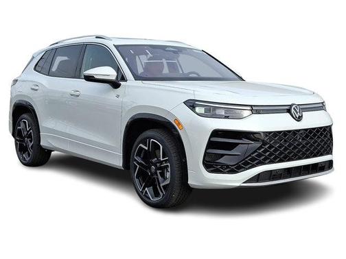 2026 Volkswagen Tiguan 2.0T SEL