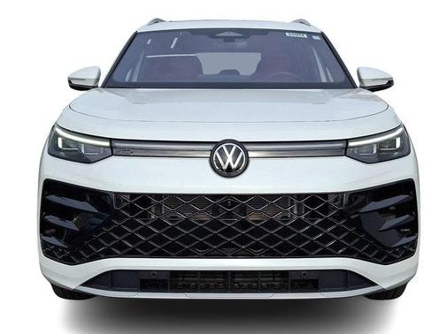 2026 Volkswagen Tiguan 2.0T SEL