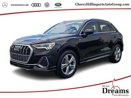 2024 Audi Q3 45 S line Premium