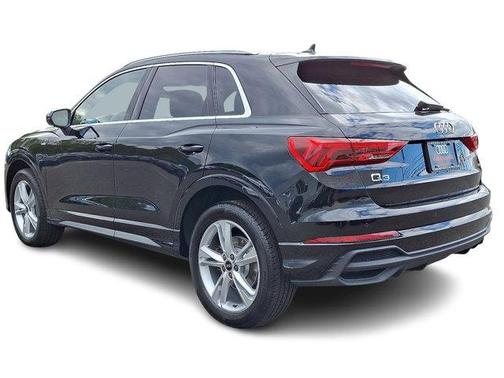2024 Audi Q3 45 S line Premium