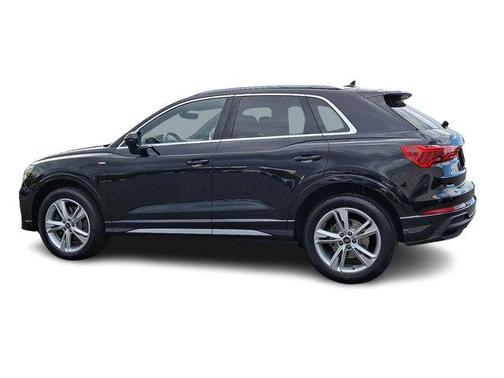 2024 Audi Q3 45 S line Premium