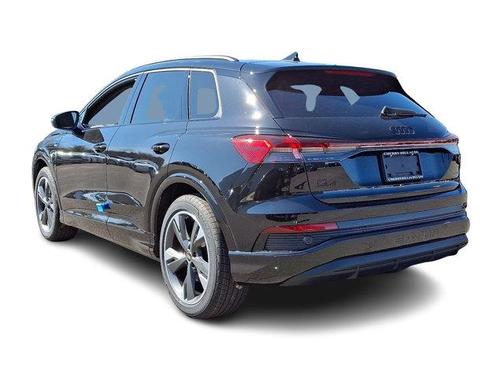 2025 Audi Q4 e-tron 55 quattro Premium
