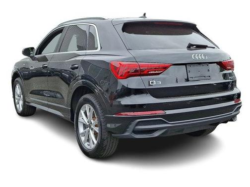 2024 Audi Q3 45 S line Premium