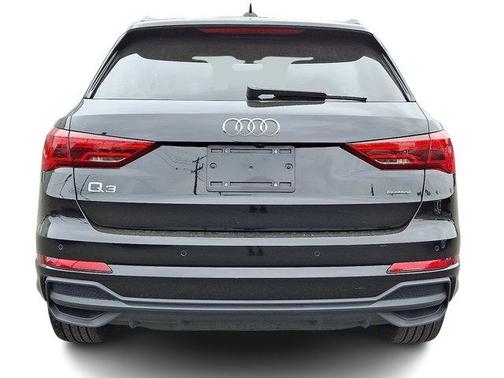 2024 Audi Q3 45 S line Premium