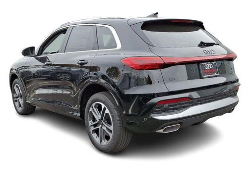2025 Audi Q5 2.0T quattro Premium