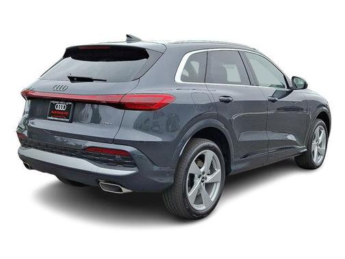 2025 Audi Q5 2.0T quattro Premium