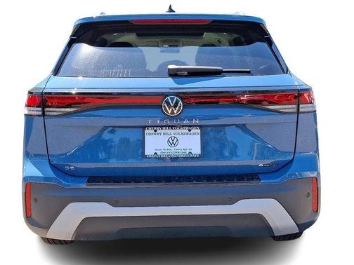 2025 Volkswagen Tiguan 2.0T SE