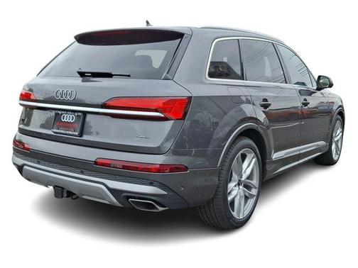 2025 Audi Q7 55 Premium Plus