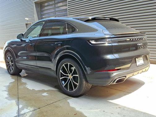 2024 Porsche Cayenne AWD