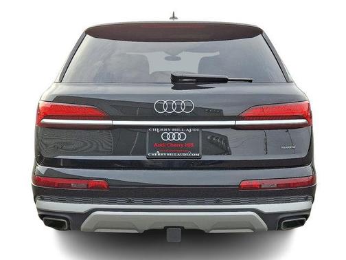2025 Audi Q7 55 Premium Plus