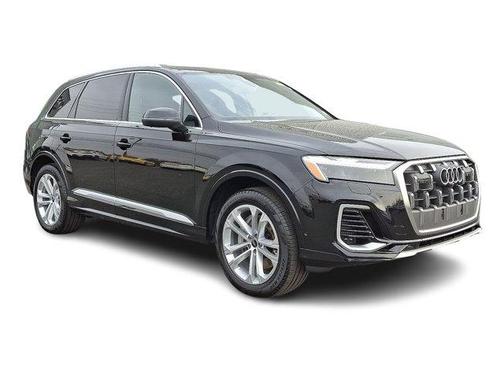 2025 Audi Q7 55 Premium Plus