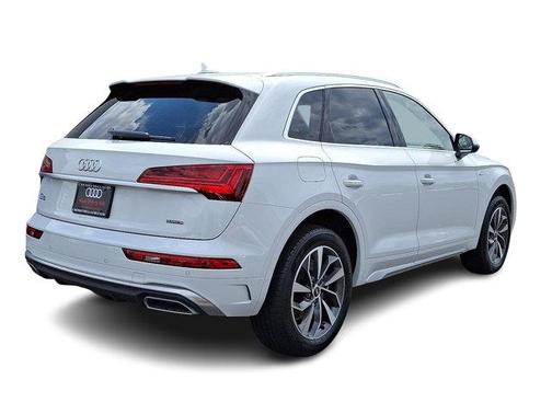 2022 Audi Q5 45 S line quattro Premium