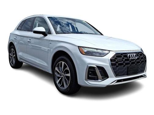 2022 Audi Q5 45 S line quattro Premium