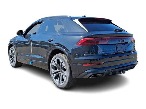 2025 Audi Q8 Premium Plus