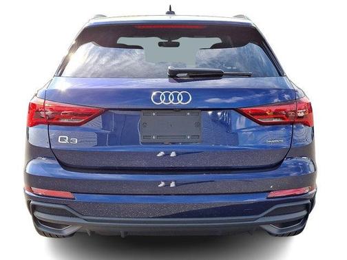 2024 Audi Q3 45 S line Premium