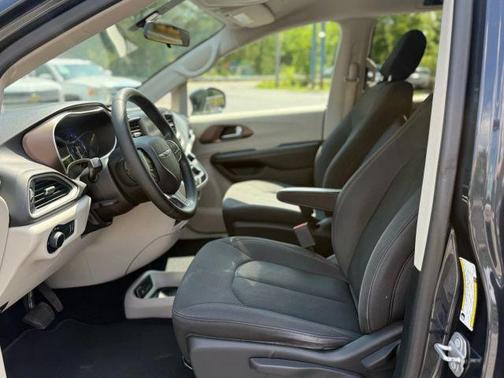 2019 Chrysler Pacifica L