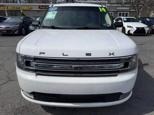 White Platinum Metallic Tri-Coat 2014 Ford Flex SEL